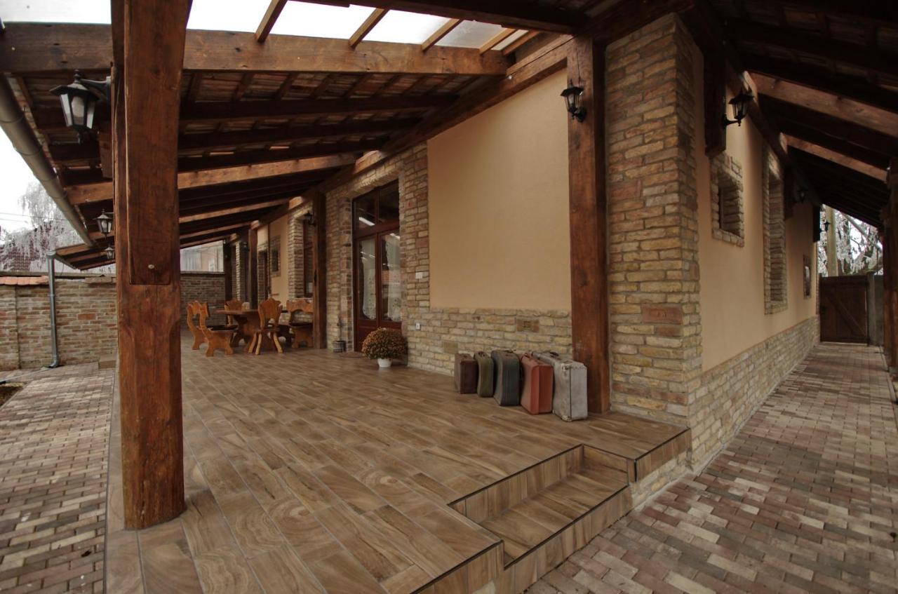 Villa Rusztika Gyula Kültér fotó